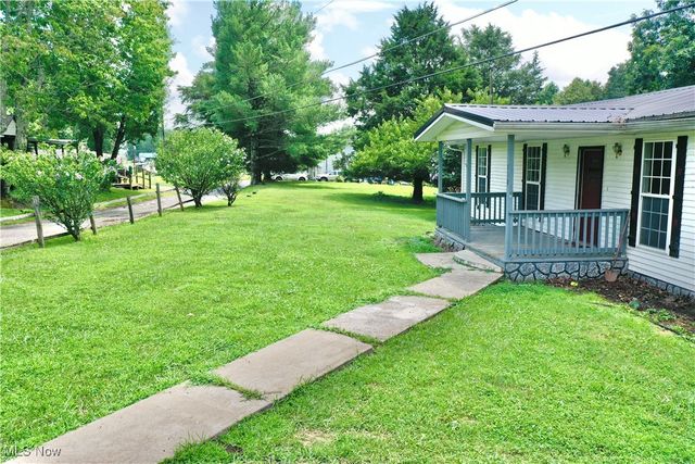 110 Horse Ridge Drive, Grantsville, WV 26147