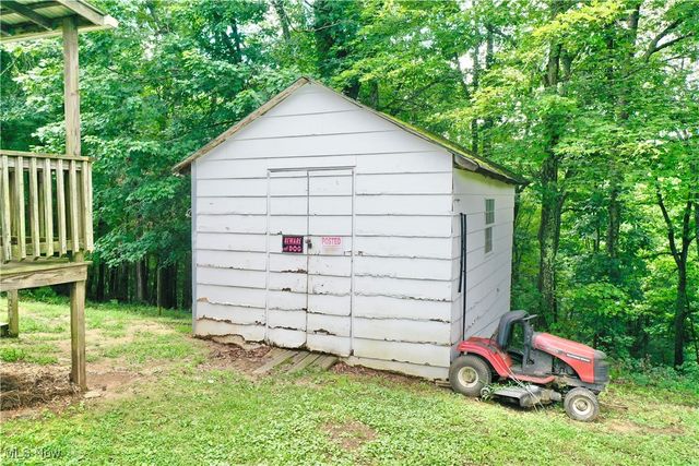 110 Horse Ridge Drive, Grantsville, WV 26147