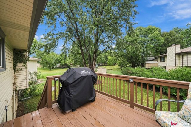 5612 Elk Circle, Lincoln, NE 68516