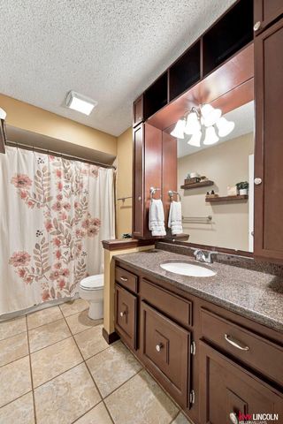 5612 Elk Circle, Lincoln, NE 68516