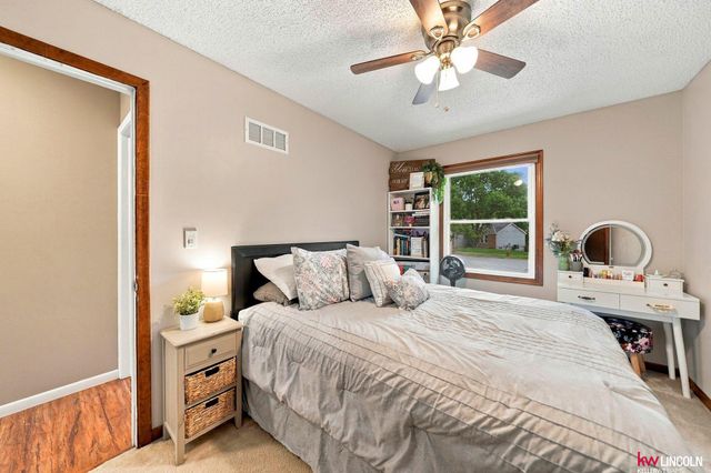 5612 Elk Circle, Lincoln, NE 68516