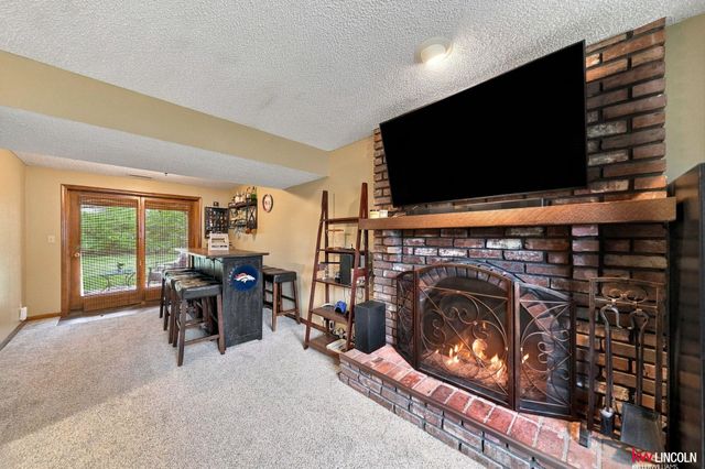 5612 Elk Circle, Lincoln, NE 68516