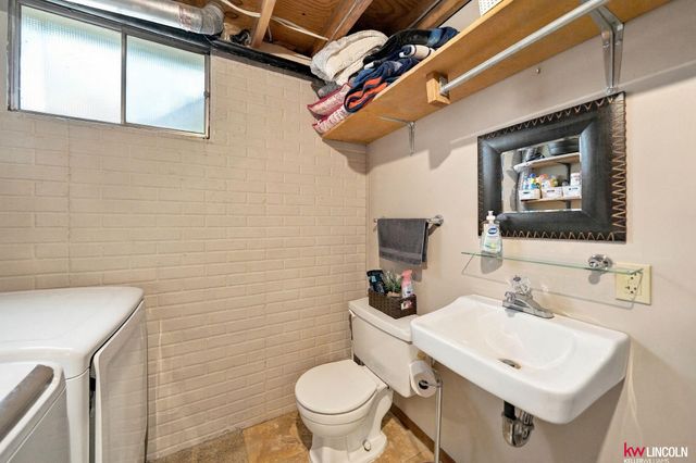 5612 Elk Circle, Lincoln, NE 68516