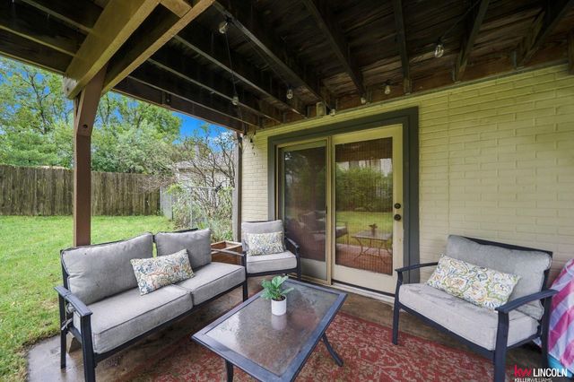 5612 Elk Circle, Lincoln, NE 68516