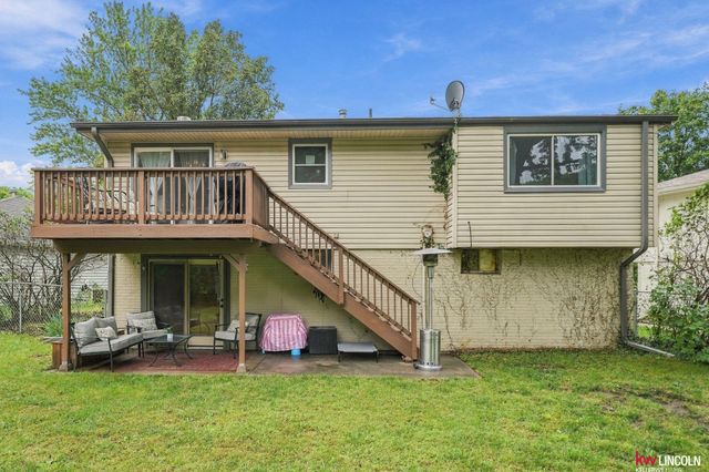 5612 Elk Circle, Lincoln, NE 68516