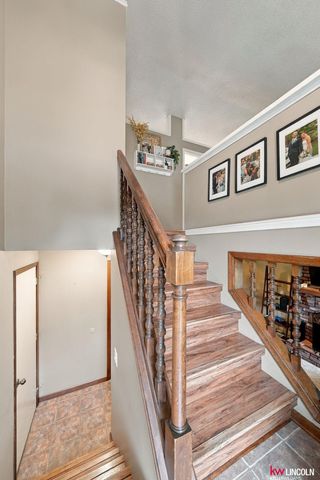5612 Elk Circle, Lincoln, NE 68516