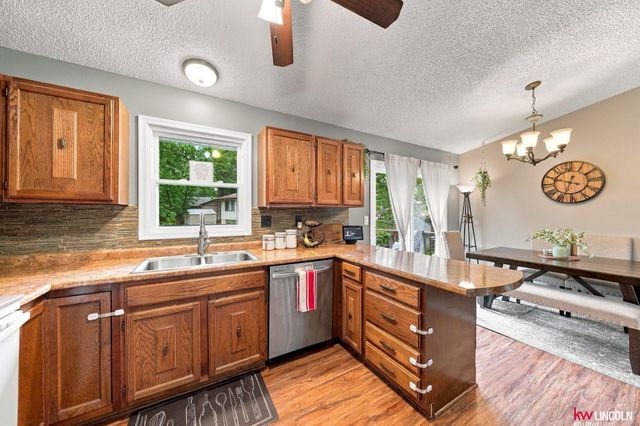 5612 Elk Circle, Lincoln, NE 68516