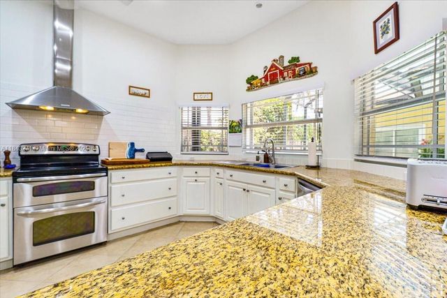 1001 NW 47th St FRONT-1, Fort Lauderdale, FL 33309
