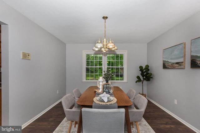 2711 OVERVIEW RD, Hampstead, MD 21074