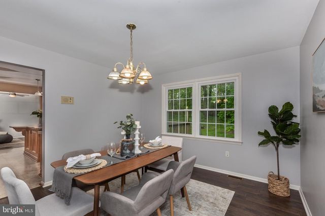 2711 OVERVIEW RD, Hampstead, MD 21074