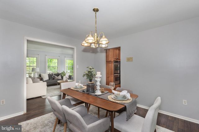 2711 OVERVIEW RD, Hampstead, MD 21074