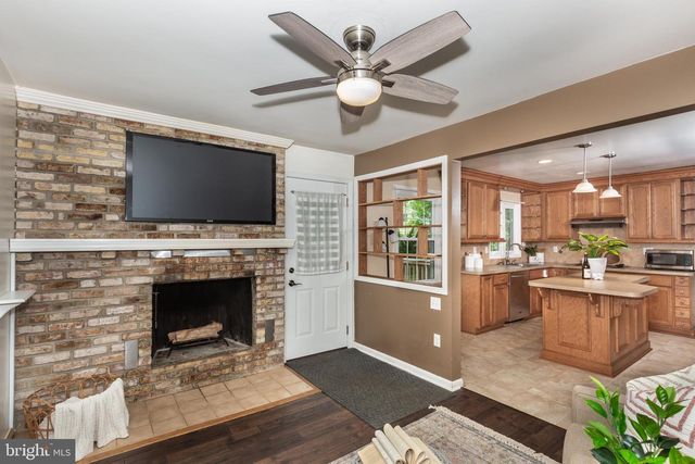 2711 OVERVIEW RD, Hampstead, MD 21074