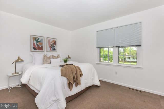 2711 OVERVIEW RD, Hampstead, MD 21074