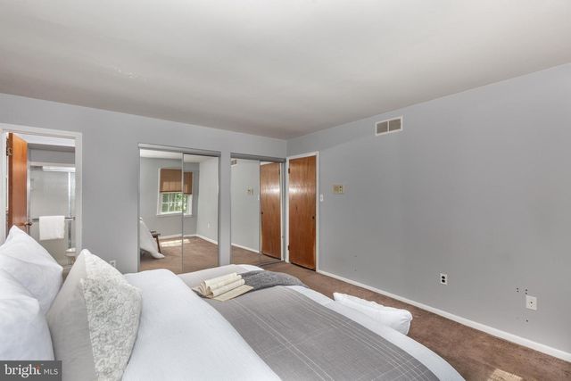 2711 OVERVIEW RD, Hampstead, MD 21074