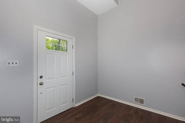 2711 OVERVIEW RD, Hampstead, MD 21074