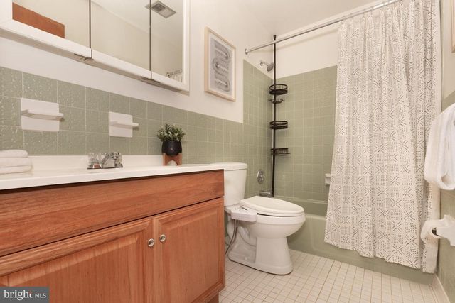 2711 OVERVIEW RD, Hampstead, MD 21074