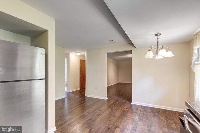 2711 OVERVIEW RD, Hampstead, MD 21074