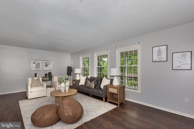 2711 OVERVIEW RD, Hampstead, MD 21074