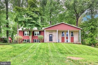 2711 OVERVIEW RD, Hampstead, MD 21074