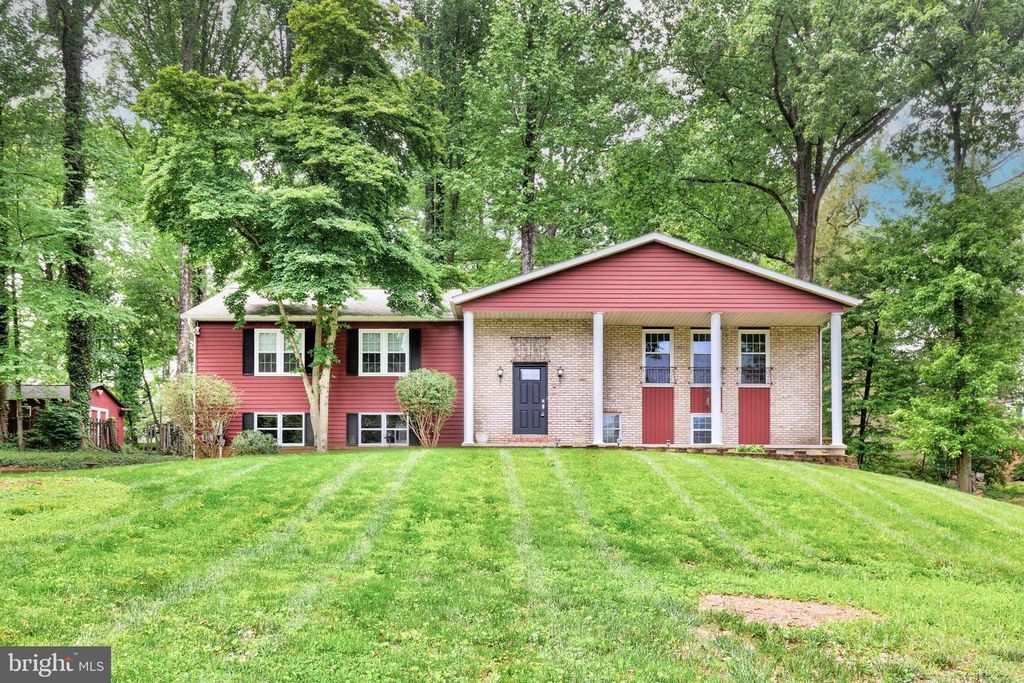2711 OVERVIEW RD, Hampstead, MD 21074