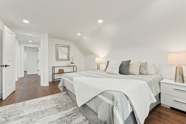 15W105 Harrison Street, Elmhurst, IL 60126