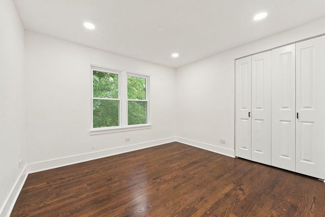 15W105 Harrison Street, Elmhurst, IL 60126
