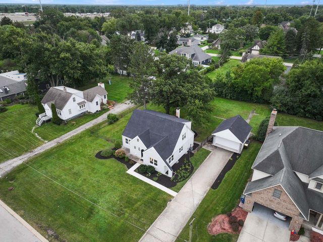 15W105 Harrison Street, Elmhurst, IL 60126