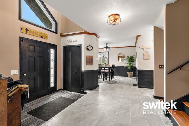 9750 Meadow Valley SE, Caledonia, MI 49316