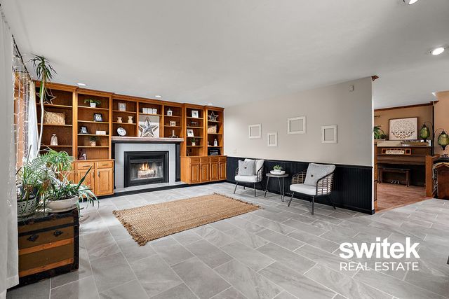 9750 Meadow Valley SE, Caledonia, MI 49316