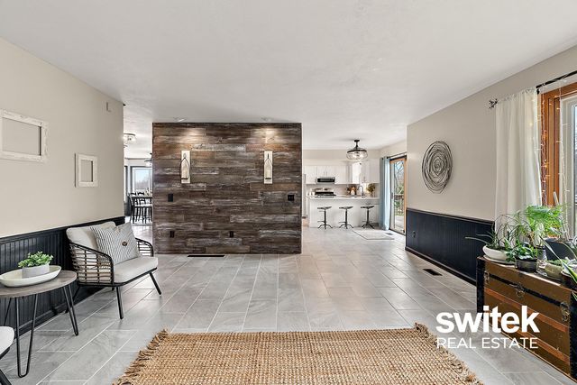 9750 Meadow Valley SE, Caledonia, MI 49316