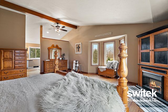 9750 Meadow Valley SE, Caledonia, MI 49316