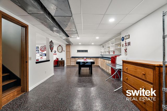 9750 Meadow Valley SE, Caledonia, MI 49316