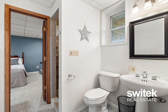 9750 Meadow Valley SE, Caledonia, MI 49316