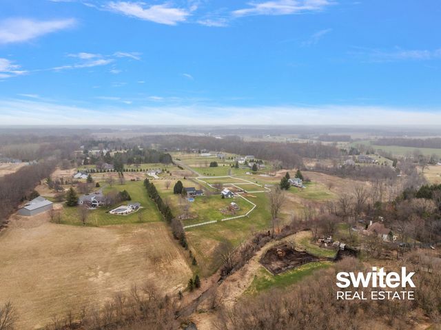 9750 Meadow Valley SE, Caledonia, MI 49316