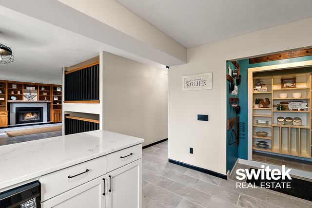 9750 Meadow Valley SE, Caledonia, MI 49316