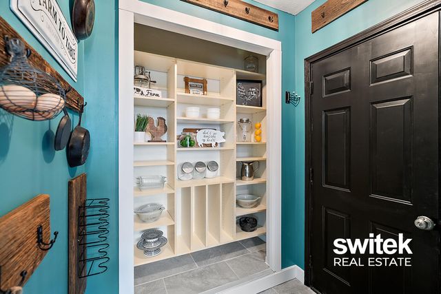 9750 Meadow Valley SE, Caledonia, MI 49316