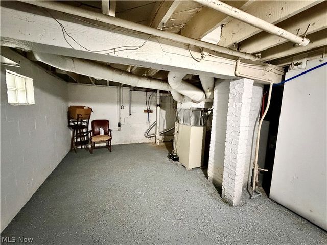 114 Penhale Avenue, Campbell, OH 44405