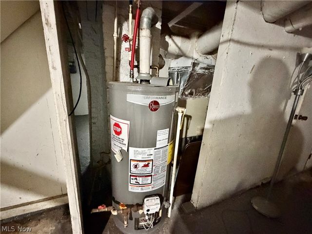 114 Penhale Avenue, Campbell, OH 44405