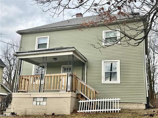 114 Penhale Avenue, Campbell, OH 44405