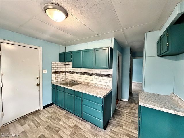 114 Penhale Avenue, Campbell, OH 44405