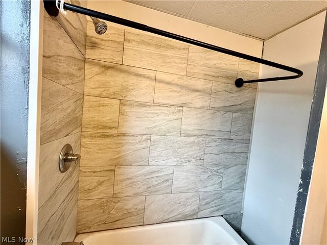 114 Penhale Avenue, Campbell, OH 44405