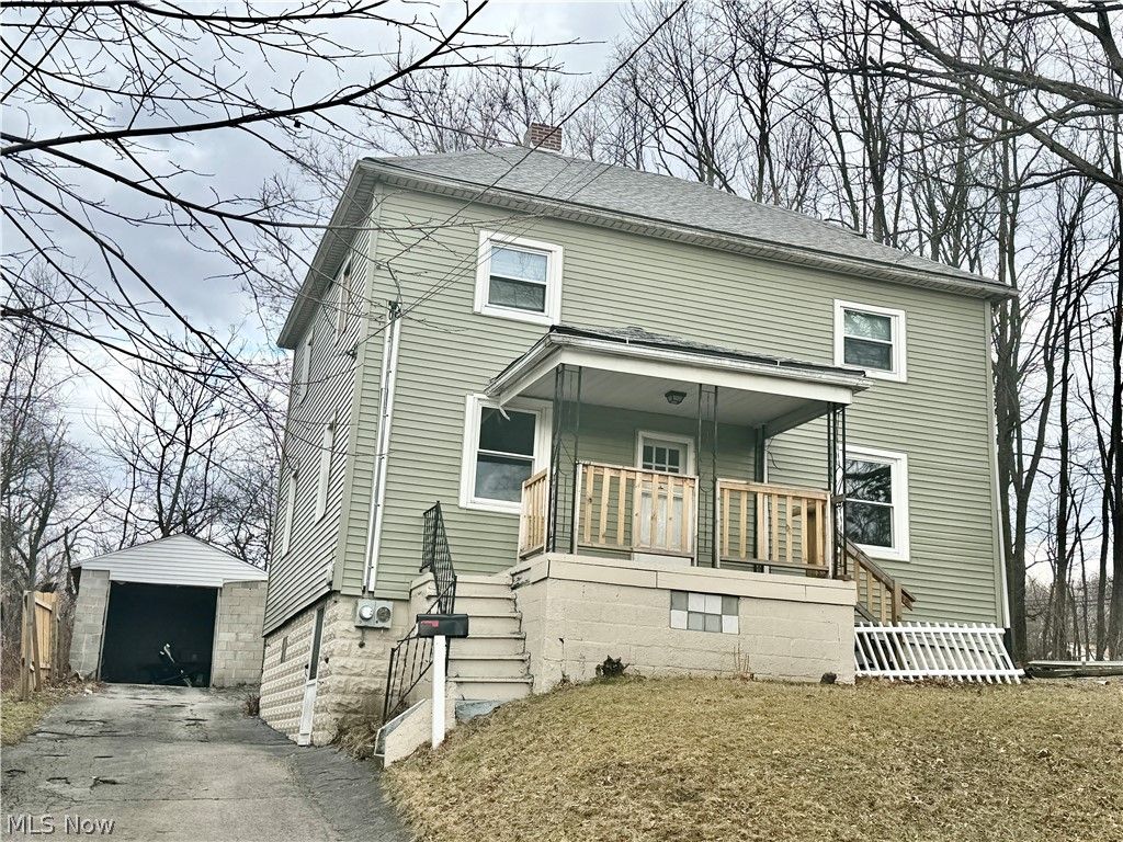 114 Penhale Avenue, Campbell, OH 44405