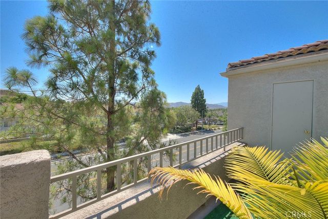1023 Vista Del Cerro 302, Corona, CA 92879