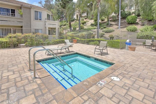 1023 Vista Del Cerro 302, Corona, CA 92879