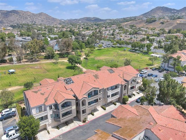 1023 Vista Del Cerro 302, Corona, CA 92879