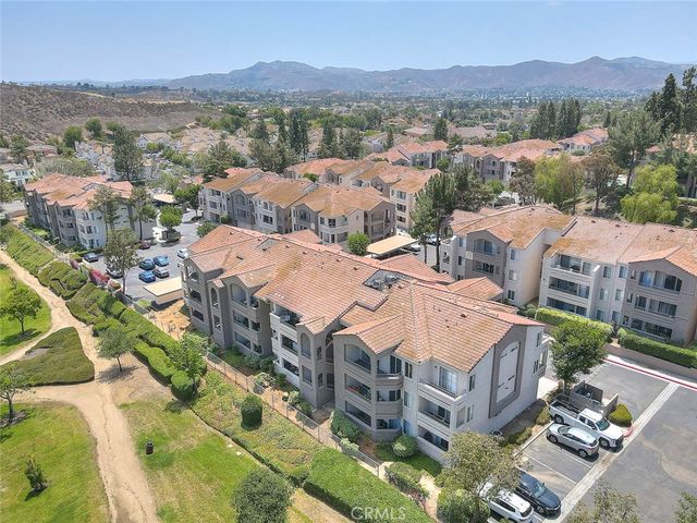 1023 Vista Del Cerro 302, Corona, CA 92879