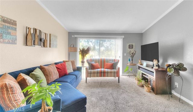 1023 Vista Del Cerro 302, Corona, CA 92879