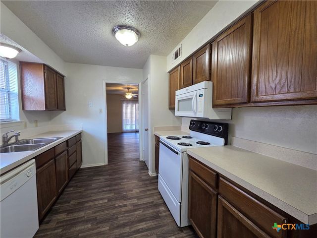 1802 Azalea Drive, Temple, TX 76502