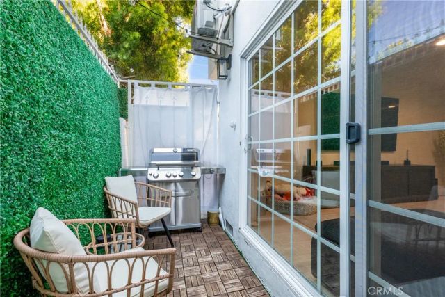 4427 Camero Avenue 4, Los Angeles, CA 90027