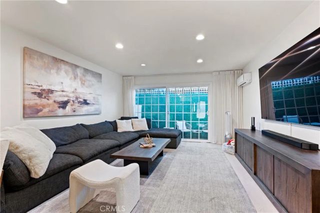 4427 Camero Avenue 4, Los Angeles, CA 90027